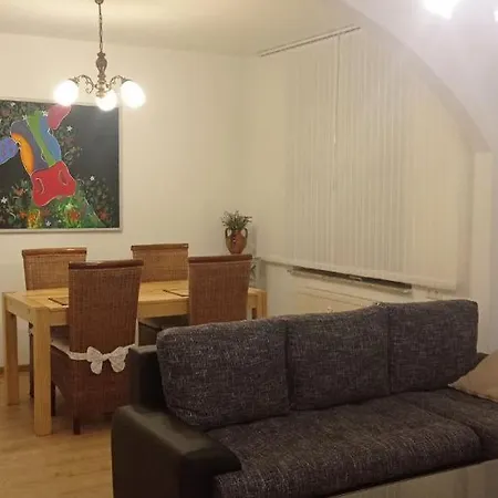 Jugendstilvilla Voll Renoviert *